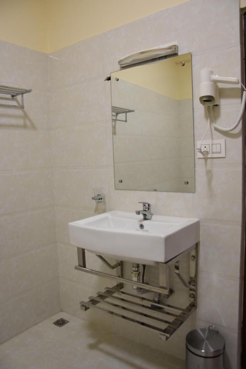 Legphel Hotel Phuntsholing Zewnętrze zdjęcie