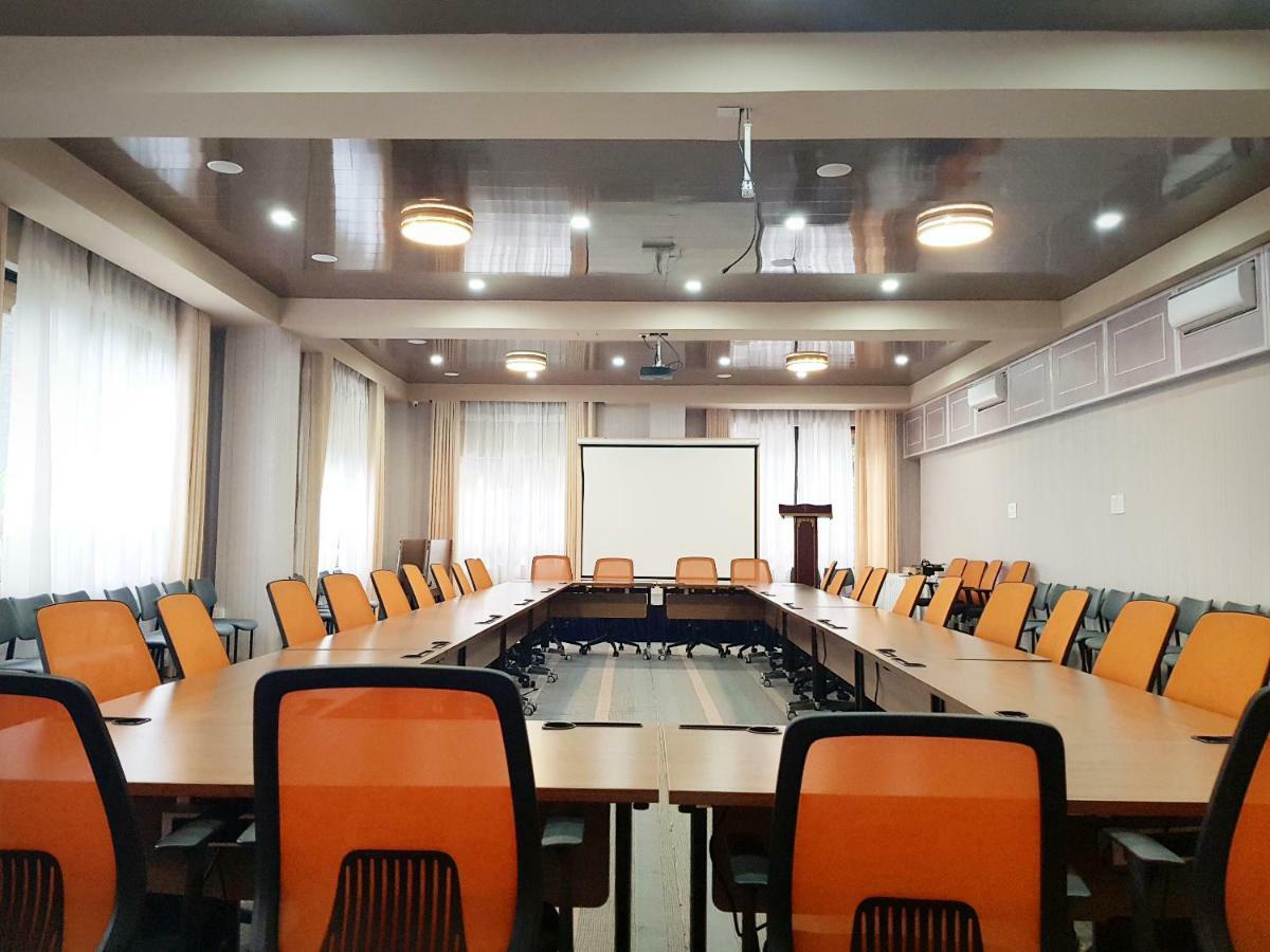 Legphel Hotel Phuntsholing Zewnętrze zdjęcie